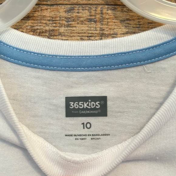 Dinosaur T-Shirt (NWT - size 10) - Picture 3 of 3